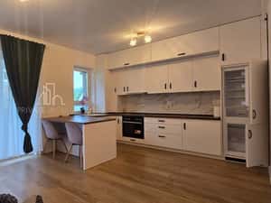 Apartament cu 3 camere de inchiriat, Cart. Maurer, Sighisoara