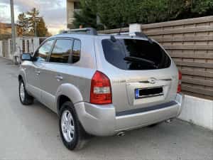 Hyundai tucson 2.0CRDI 140cp 4x4 Trapa,Piele,Clima — miniatura 4