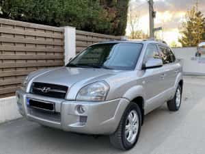 Hyundai tucson 2.0CRDI 140cp 4x4 Trapa,Piele,Clima — miniatura 9