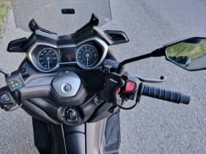 Proprietar vand scuter Yamaha XMAX 300 fab 2020 / revizii Yamaha — miniatura 3