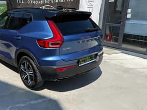 Volvo XC40 R DESIGN Automată 190 HP Diesel