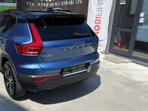 Volvo XC40 R DESIGN Automată 190 HP Diesel — miniatura 4