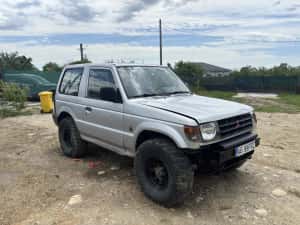 Vand Mitsubishi Pajero mk2 2.5 superselect blocant spate ,cu acte — miniatura 6