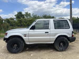 Vand Mitsubishi Pajero mk2 2.5 superselect blocant spate ,cu acte — miniatura 10