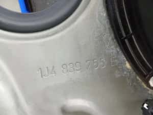 Macara geam stanga spate 1J4839755E Volkswagen Golf 4 (1997 - 2006) 1.4 benzina AXP — miniatura 4