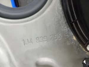 Macara geam stanga spate 1J4839755E Volkswagen Golf 4 (1997 - 2006) 1.4 benzina AXP — miniatura 8