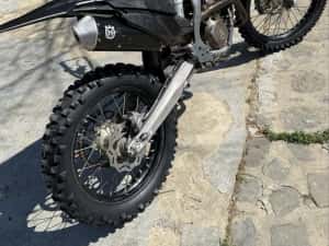 Husqvarna FE 350 4T – 2023 , nu Ktm, Gasgas — miniatura 6
