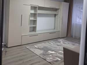 Apartament 2 camere Piata Mare etaj 1 — miniatura 1
