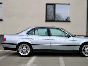 BMW Seria 7 / E38 / Limousine 728i / 193CP / Stare originala- Germania — miniatura 5