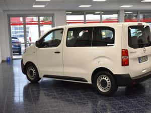 Opel Vivaro 2021 - 119.637 km - 21.805 EUR — miniatura 2