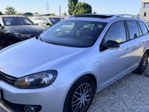 Volkswagen Golf Match Automată 104 HP Diesel