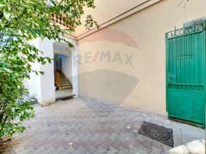 Casă / Vilă cu 6 camere de vânzare în zona Elisabetin — miniatura 2