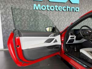 BMW M4 Sport Coupe Second-Hand 2024 — miniatura 2