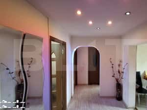 Apartament 3 camere decomandat, etaj 4, balcon, izolat – M11 — miniatura 2