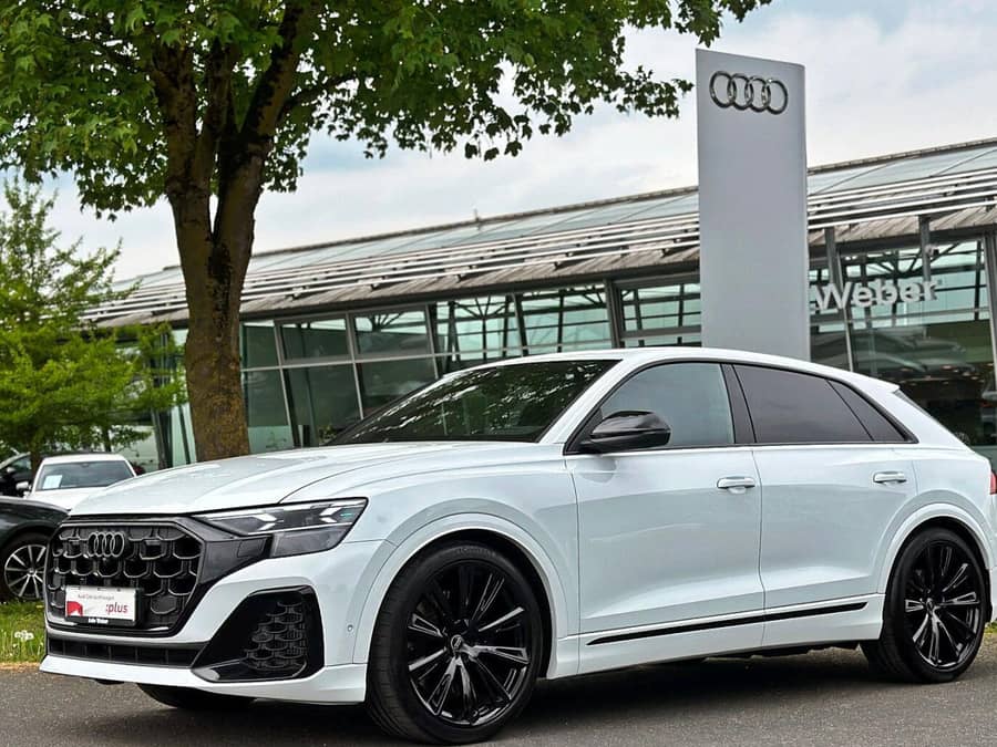 Audi SQ8 Automată 507 HP Benzină — fotografie 1 din 7