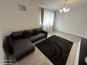 Apartament 2 camere decomandat,renovat, zona Centrala — miniatura 2