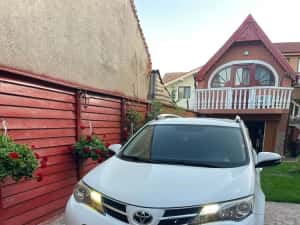 Toyota RAV4 2.0 diesel — miniatura 2