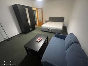 Proprietar inchiriez garsoniera zona Favorit Afi — miniatura 2