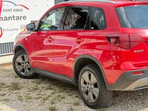 Suzuki Vitara 4x4 2019*1.4b*140Cp*1Proprietar/Revizie la zi/Rate — miniatura 6