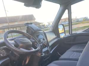 Iveco daly 35c15/50c15/35c18 Mercedes sprinter 518/519/319 — miniatura 8