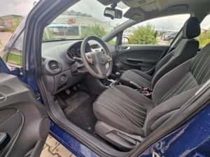 Opel. Corsa 1.2 16 V Edition 2010 — miniatura 6
