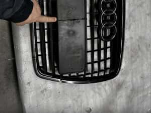 Grila radiator audi a6.4f. — miniatura 7