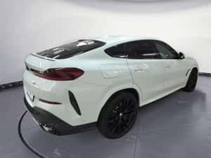 BMW X6 M SUV Nou 2026, 352 cp, 118.800 EUR