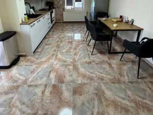 Vanzare ,apartament cu 3 camere central — miniatura 1