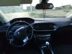 Peugeot 308 SW 1.5 HDI 2018 — miniatura 3