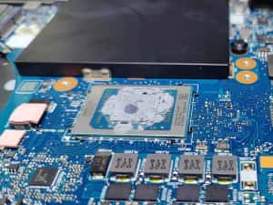 Reparatii Laptop , Notebook / Mentenanță / Console PS5 Xbox – Curățare Profesională