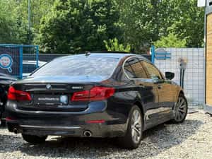 BMW 520i Luxury plus, 184 cp, interior piele, transmisie automata — miniatura 3