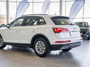 Audi Q5 40 TDI quattro S-tronic — miniatura 5