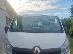 Renault Trafic 2015 — miniatura 2