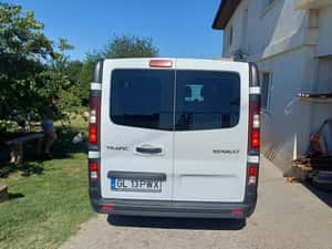 Renault Trafic 2015 — miniatura 6