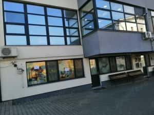 Închiriez spațiul comercial, 83 mp, 850 euro. — miniatura 9