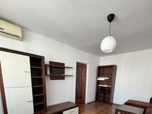 Garsonieră complet decomandată și renovată zona Obor — miniatura 5