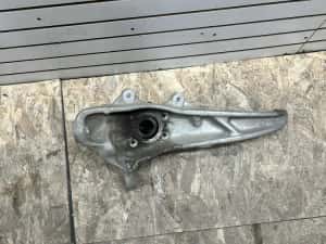 Fuzeta / rulment bmw G70 i7 seria 7 stanga fata 2023-2025