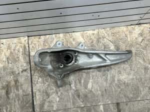 Fuzeta / rulment bmw G70 i7 seria 7 stanga fata 2023-2025 — miniatura 6