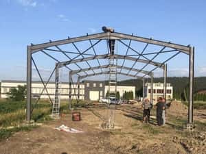 Vând hale structuri metalice — miniatura 8