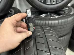 Jante Bmw X5 X6 R20 G05 G06 Originale M740 Black Bridgestone  90% de vara 2024 — miniatura 8