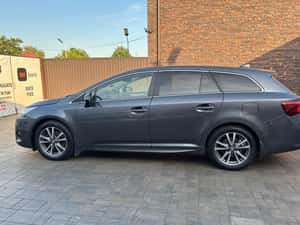 Toyota Avensis 2015, 239000 km, Diesel, Manual — miniatura 2