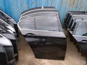 usa portiera dreapta spate bmw f10 negru 668 seria 5 schwarz