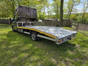Mercedes sprinter autoplatforma — miniatura 3