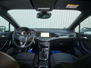 Opel Astra Manuală 136 HP Diesel 2016 — miniatura 4