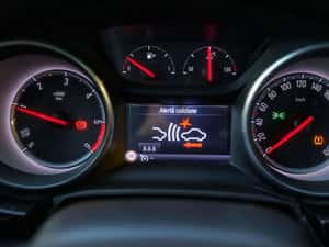Opel Astra Manuală 136 HP Diesel 2016 — miniatura 5