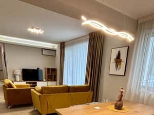 Proprietar, inchiriez ap 3 camere, apartament in vila, Piata Romana