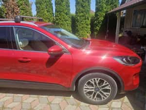 Ford Kuga Automată 150 HP Diesel - 2020 — miniatura 3