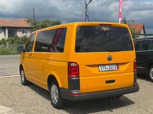 Volkswagen T6 Transporter, 2019, 250.000 km, 15.000 EUR — miniatura 4