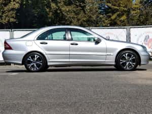 Mercedes C200 Webasto  Full Piele Trapa Benzina ( Kompressor ) W203 Facelift De Vanzare. Masina Unui Pasionat — miniatura 3