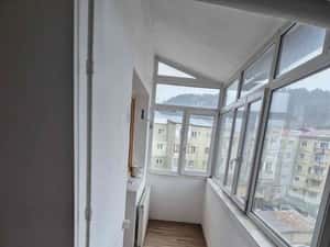 Apartament 3 camere Comănești etaj 4 — miniatura 5